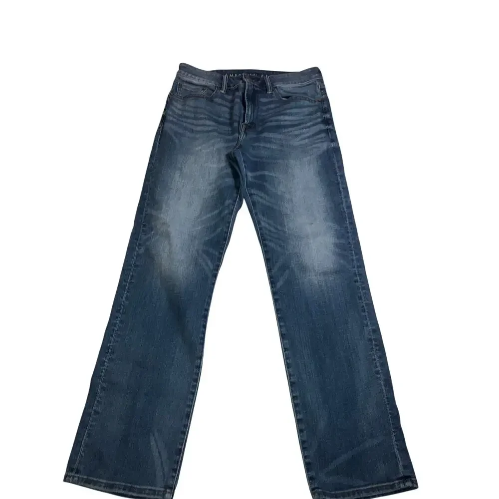 American Eagle Blue Wash Relaxed Straight Next Level Airflex Jeans Size 31 X 32